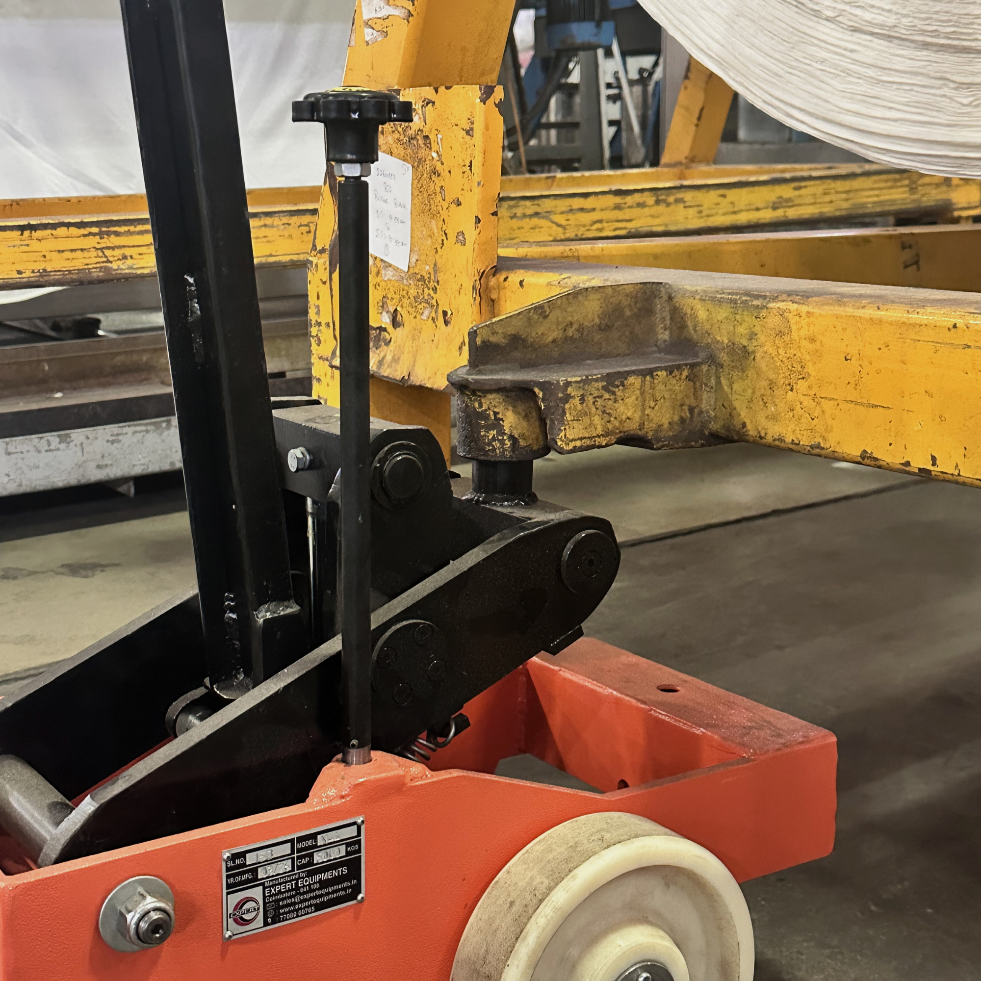 Hydraulic A-Frame Tow Trolley, view 4